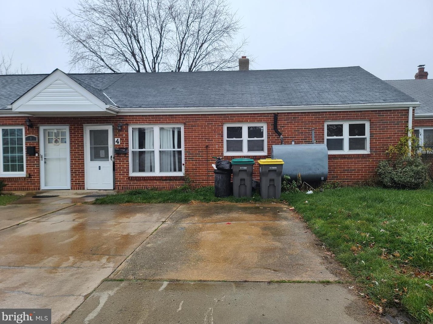 4 Parker Pl, New Castle, DE 19720