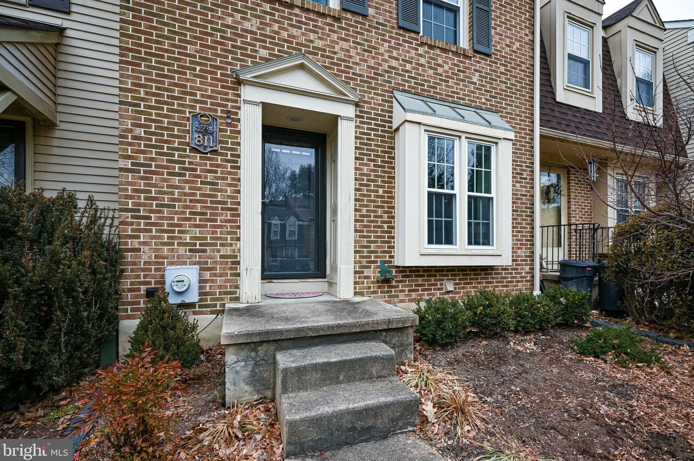 811 Stockbridge Dr, Hockessin, DE 19707