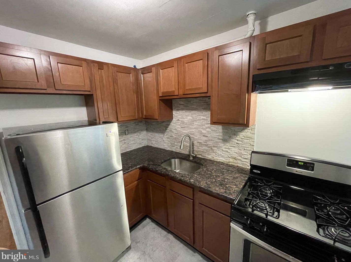 2313 N Broom St #apartment 2, Wilmington, DE 19802