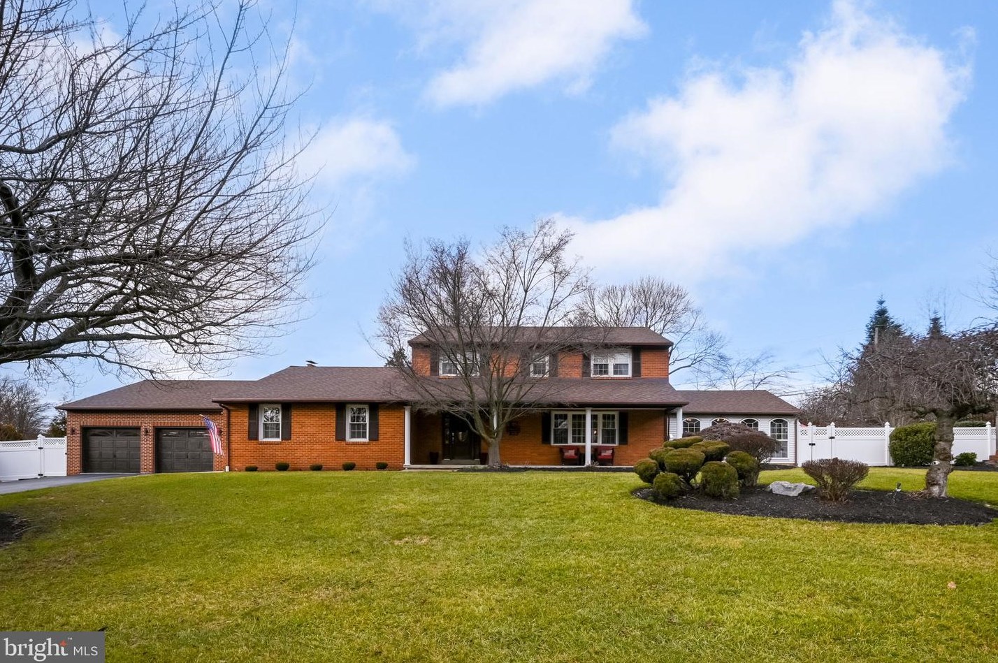 6 Winterbury Cir, Wilmington, DE 19808