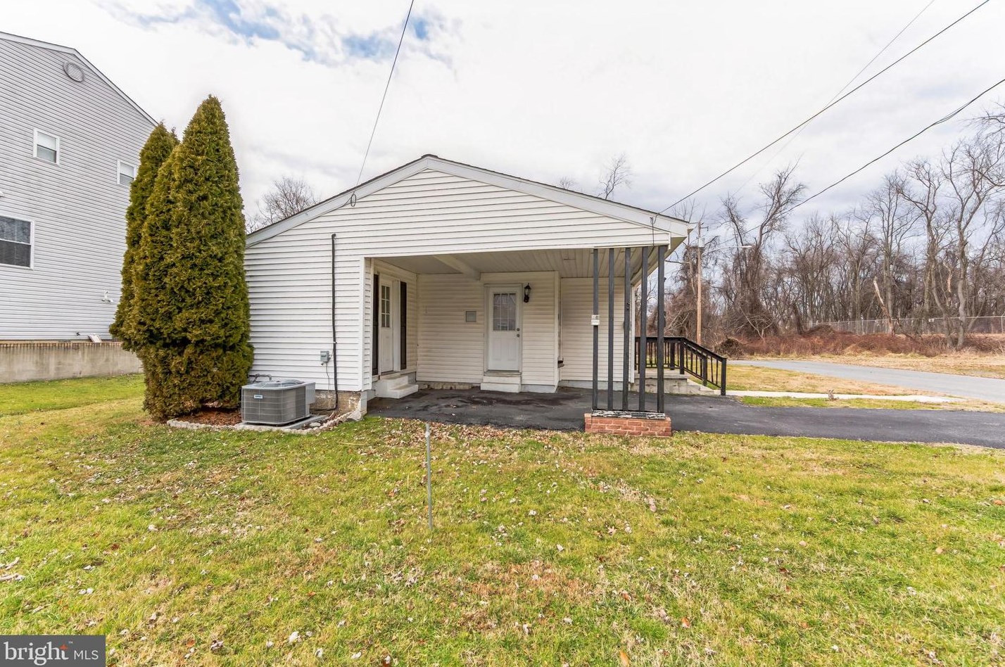 905 William St, Delaware City, DE 19706