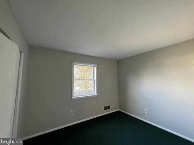 10 Bass Ct, Newark DE  19713-1973 exterior