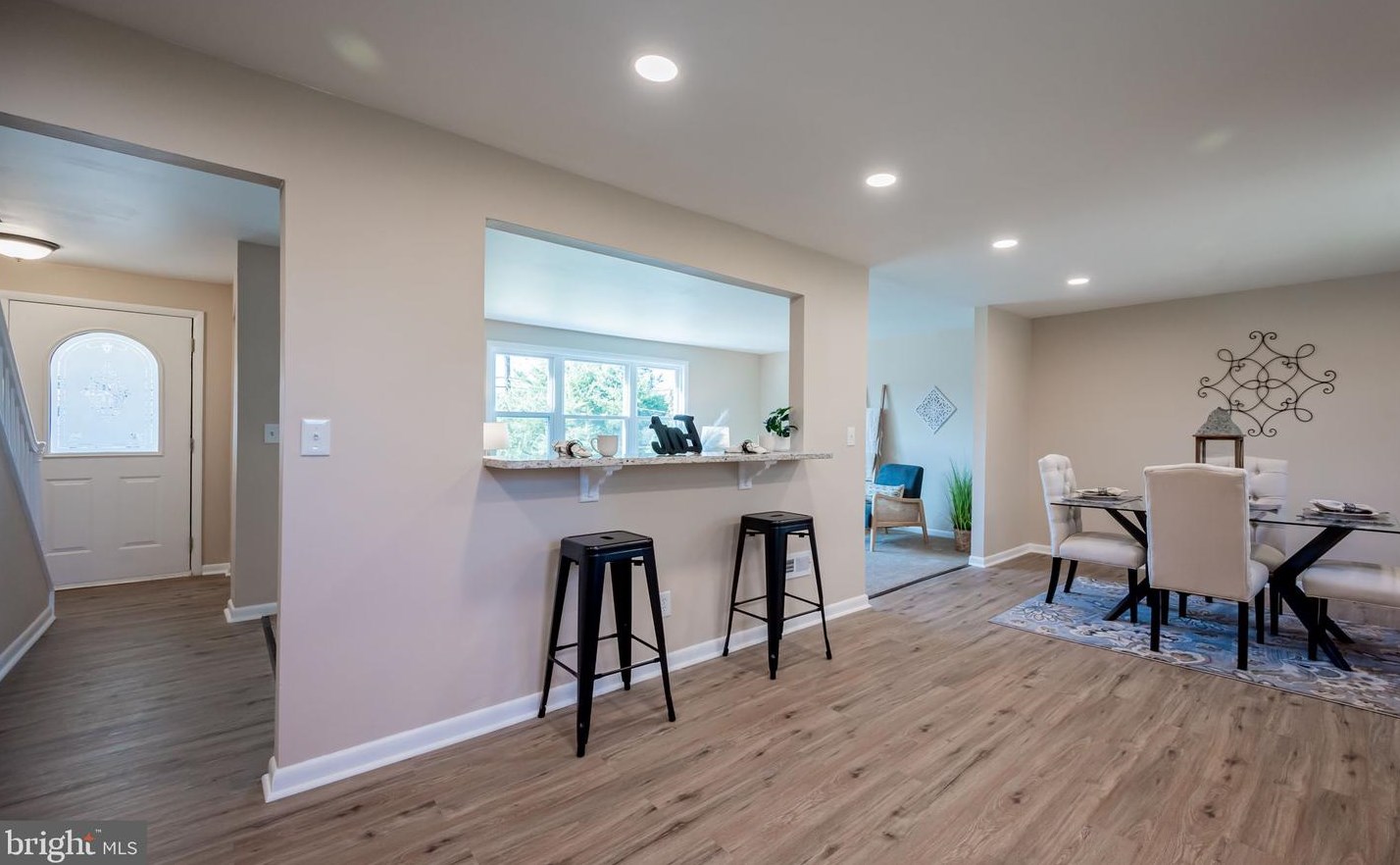 1107 Old Coochs Bridge Rd, Newark DE  19713-2327 exterior