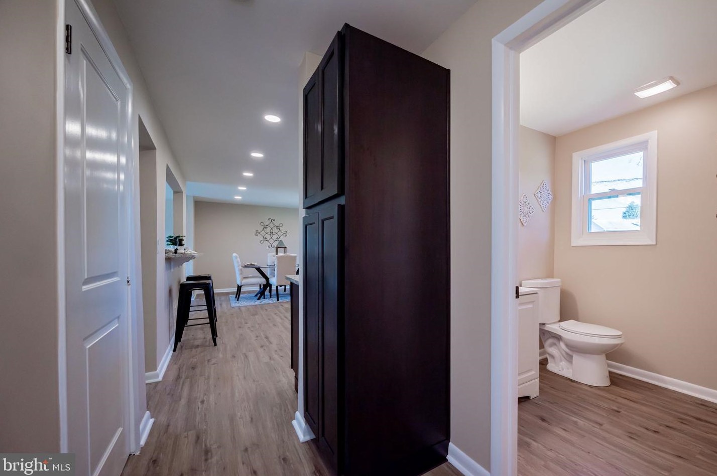 1107 Old Coochs Bridge Rd, Newark DE  19713-2327 exterior