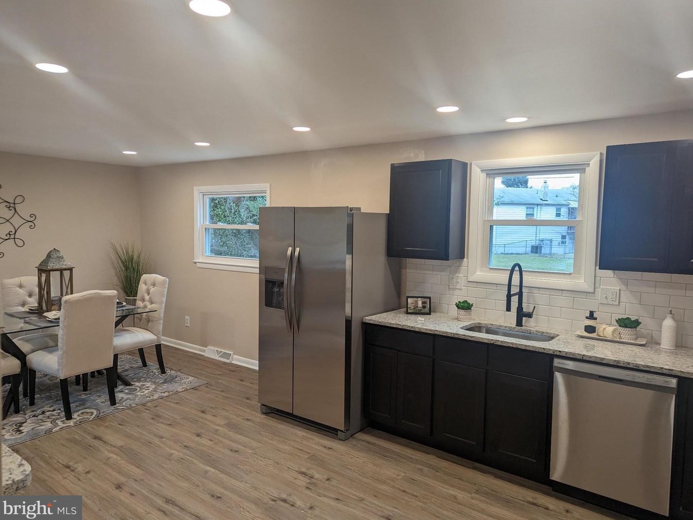 1107 Old Coochs Bridge Rd, Newark DE  19713-2327 exterior