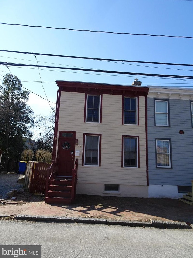 410 Harmony St, New Castle, DE 19720