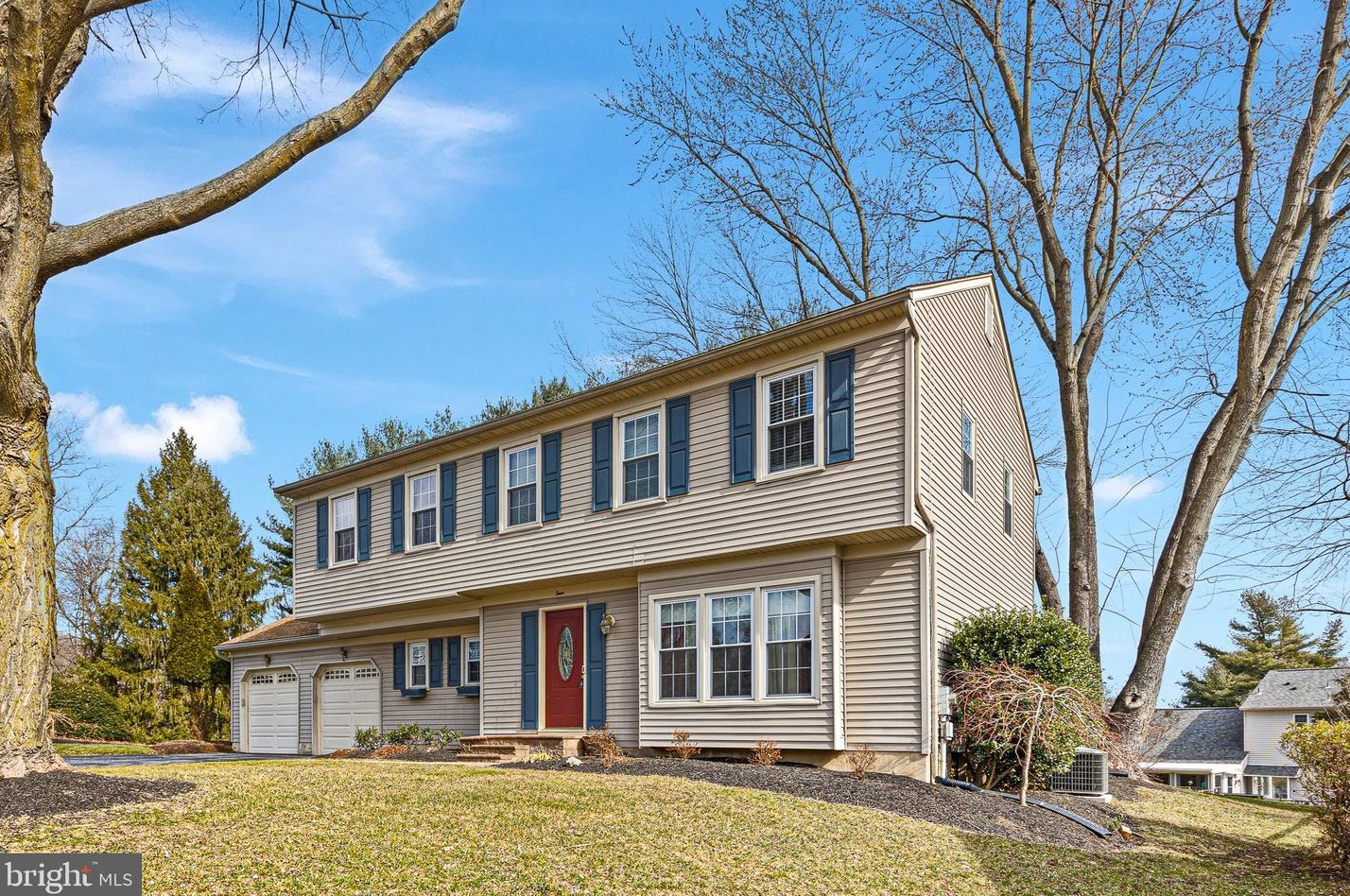 4 Wolf Trap Cir, Hockessin, DE 19707-1401