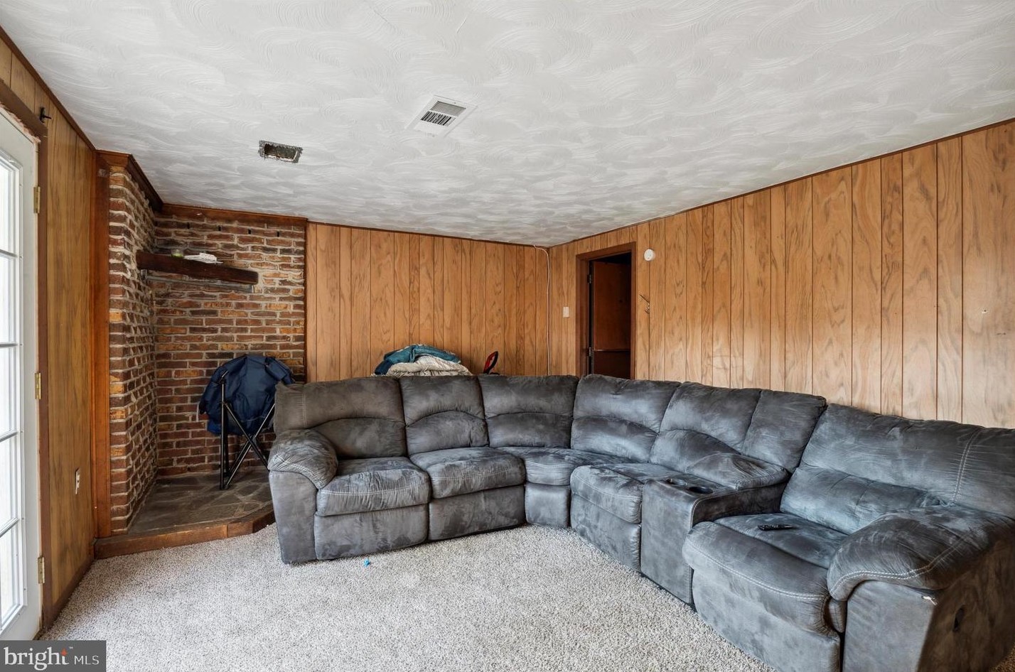 16 Farnsworth Rd, Newark DE 19713-3802 exterior