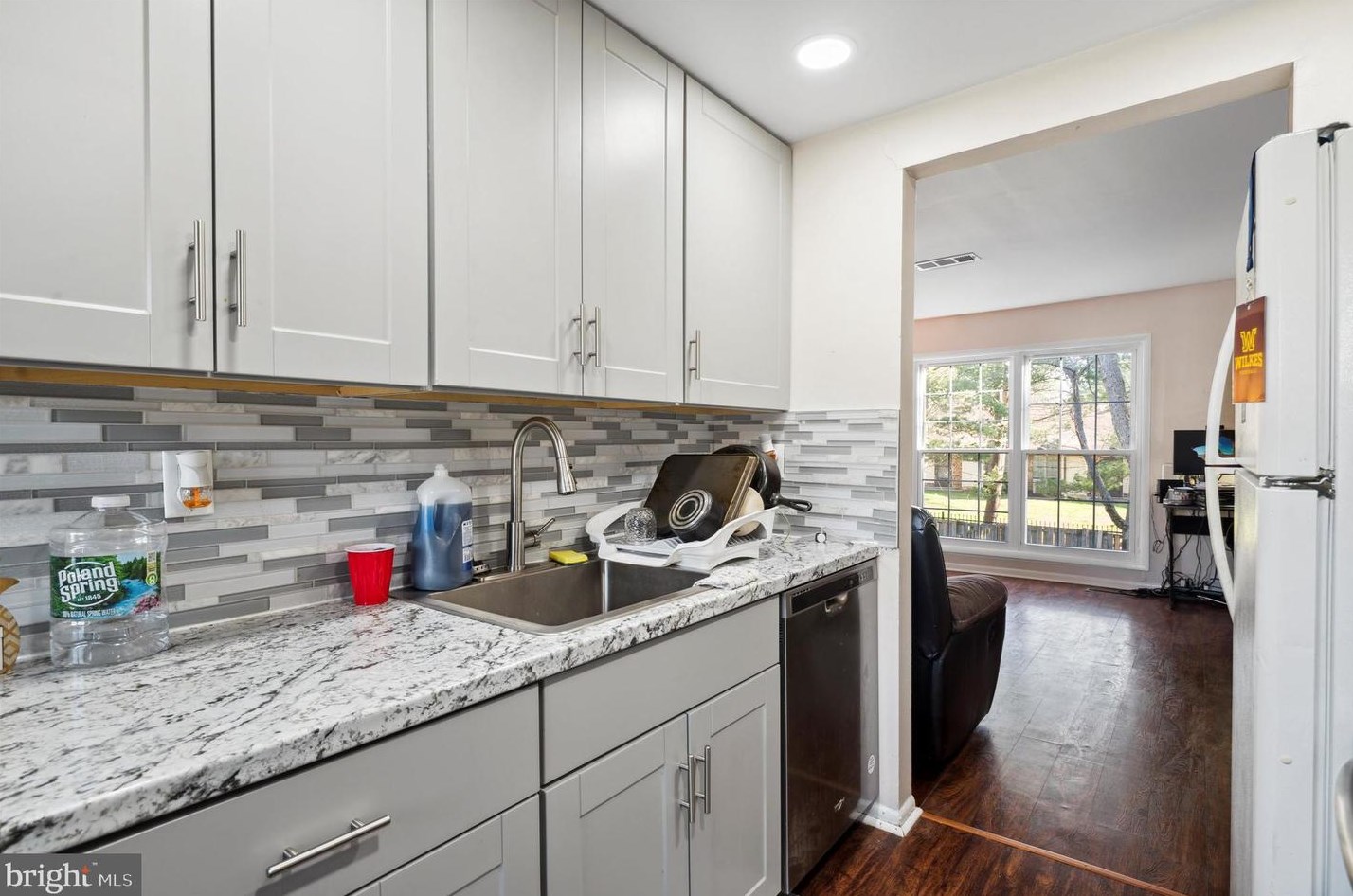 16 Farnsworth Rd, Newark DE 19713-3802 exterior