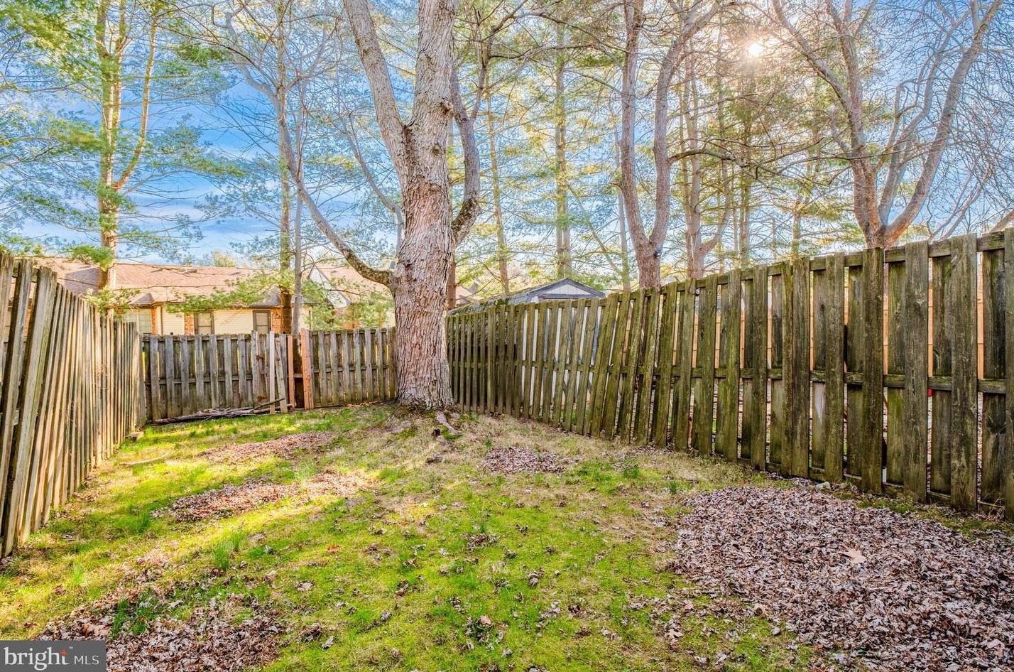 16 Farnsworth Rd, Newark DE 19713-3802 exterior