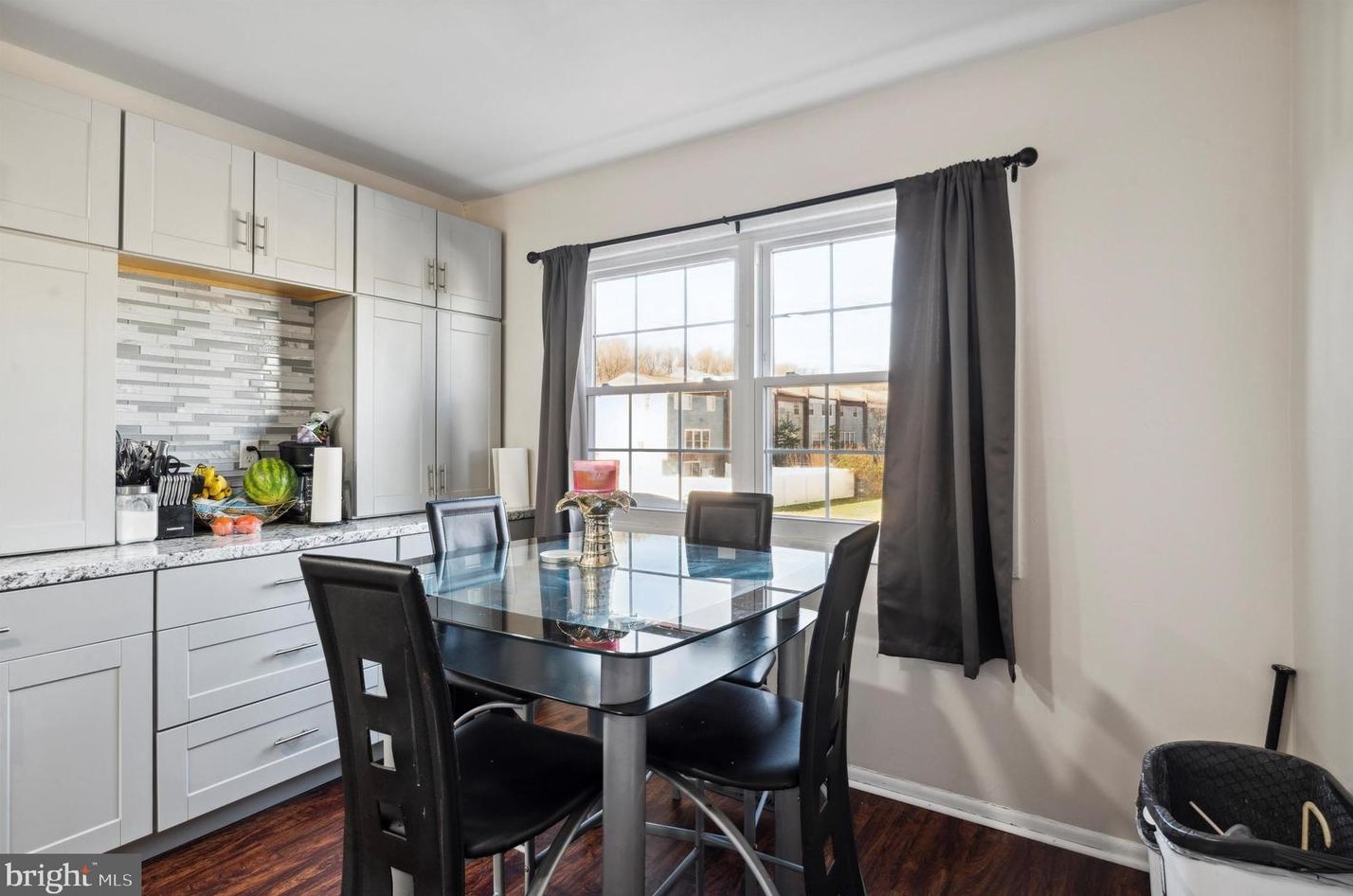 16 Farnsworth Rd, Newark DE 19713-3802 exterior