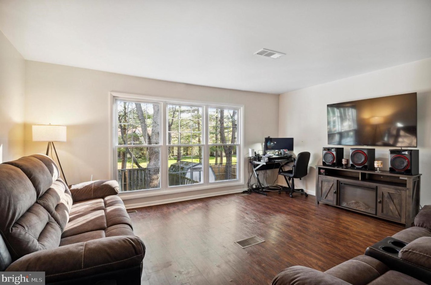 16 Farnsworth Rd, Newark DE 19713-3802 exterior