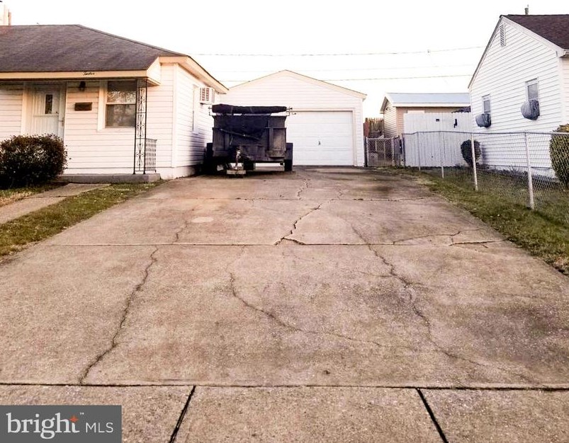 12 Rieve Ave, New Castle, DE 19720