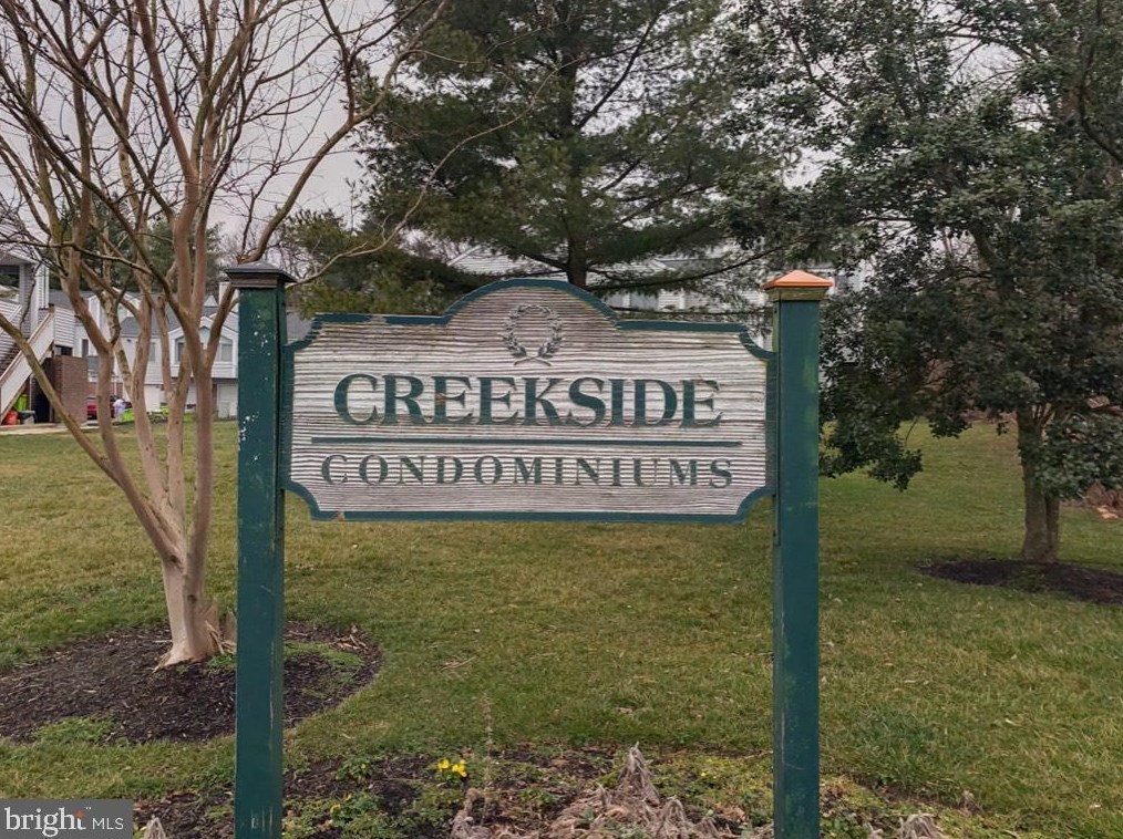 403 Michelle Ct, Newark DE  19711-6771 exterior