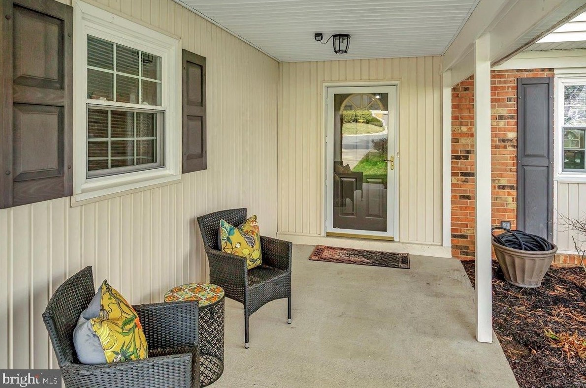 9 Harkness Ct, Newark, DE 19711-4805