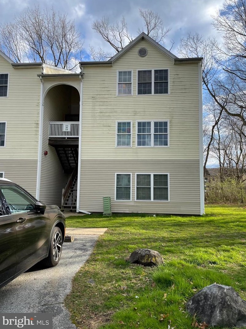 216 Highland Blvd #77, New Castle, DE 19720