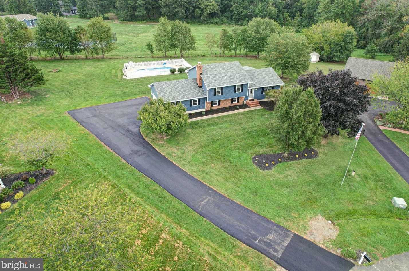 415 Meadow Ln, Middletown, DE 19709