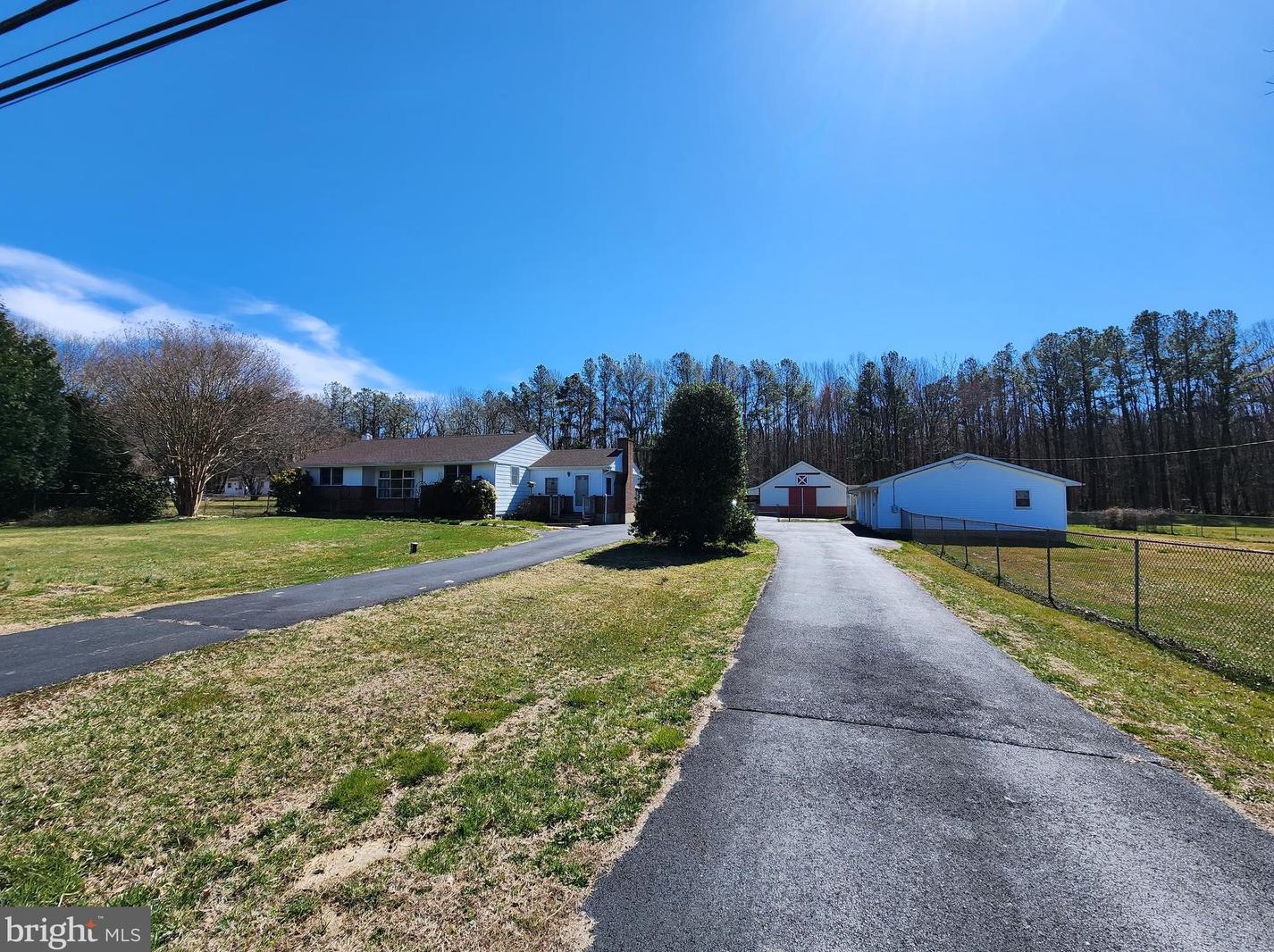 818 Howell School Rd, Bear, DE 19701