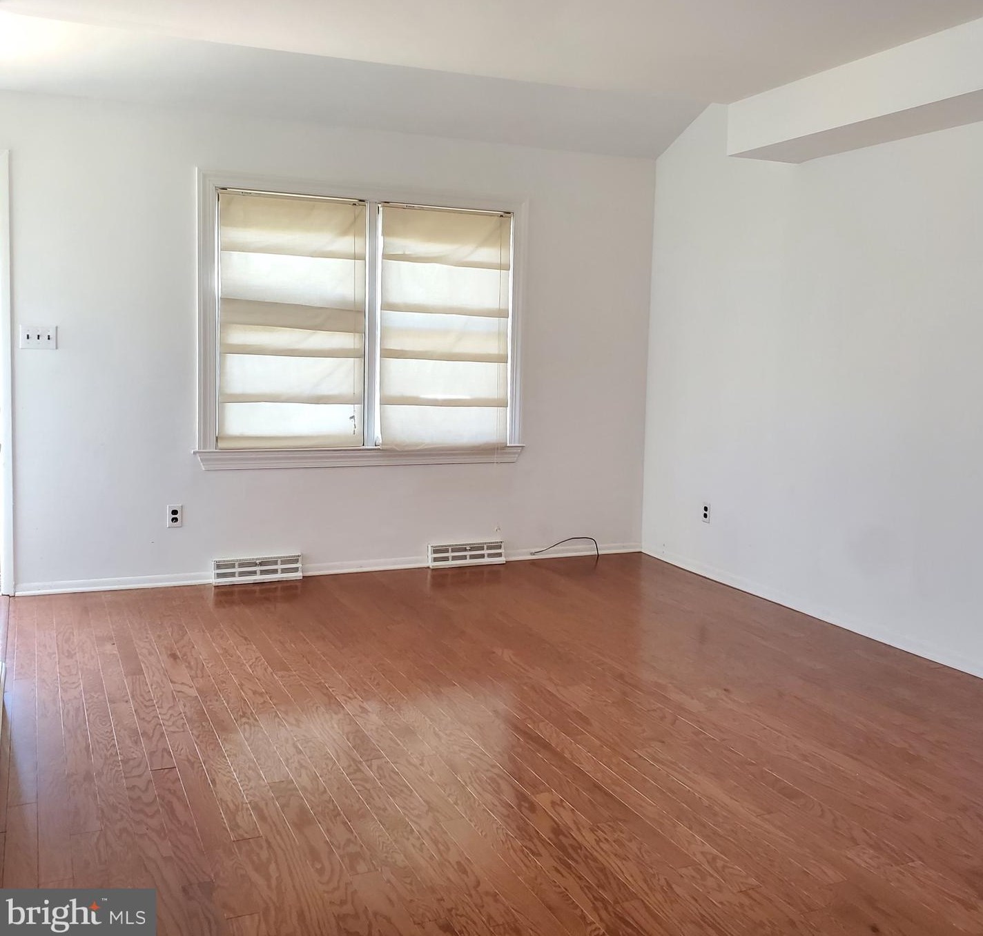 5104 E Brigantine Ct, Wilmington, DE 19808
