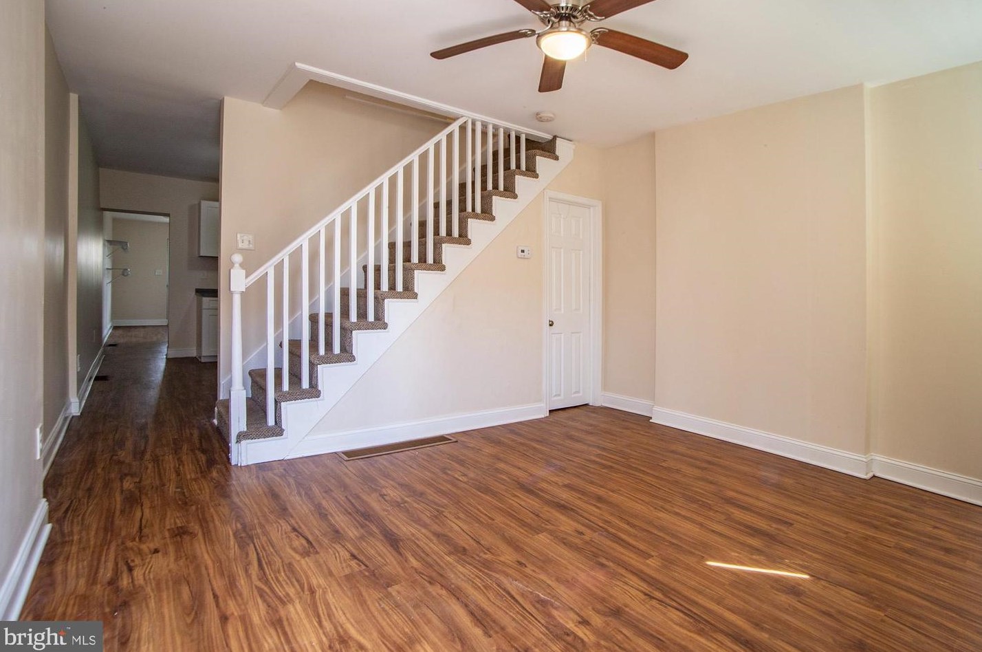 909 Gray St, New Castle, DE 19720