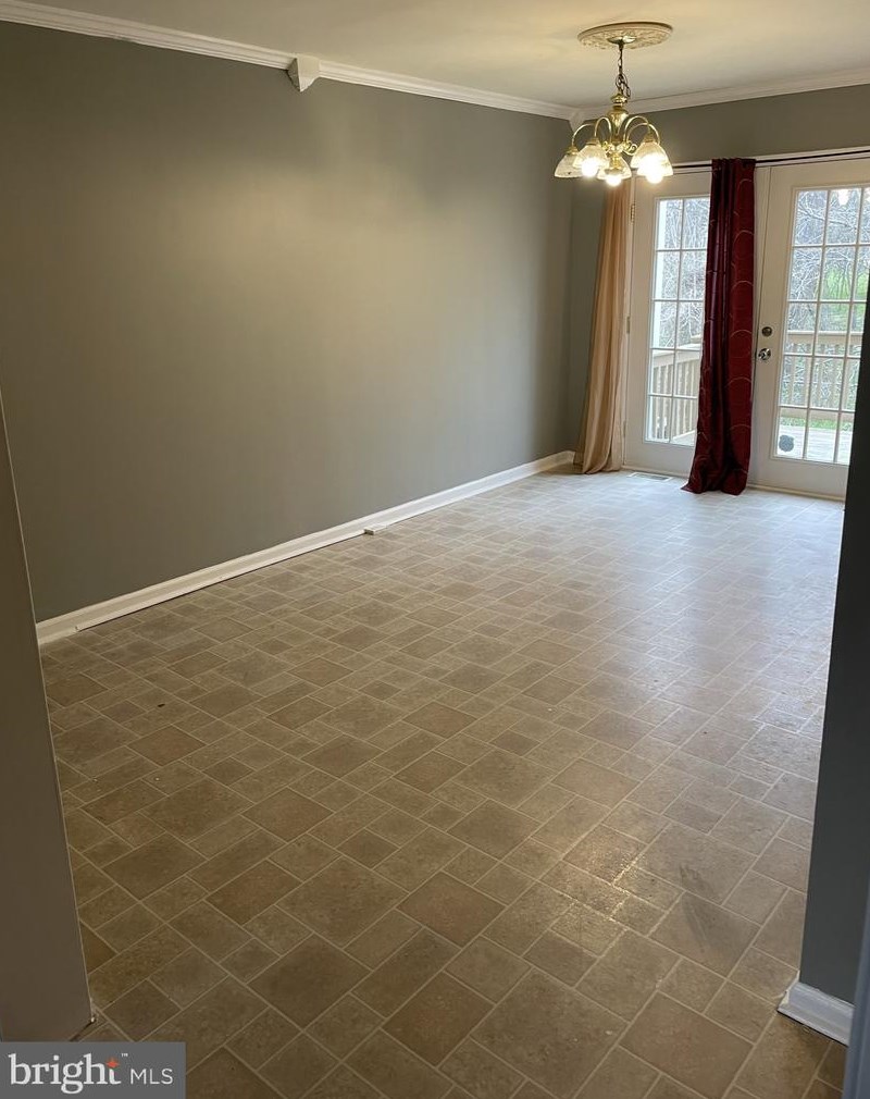 628 Candlestick Ln, Newark DE  19702-5906 exterior