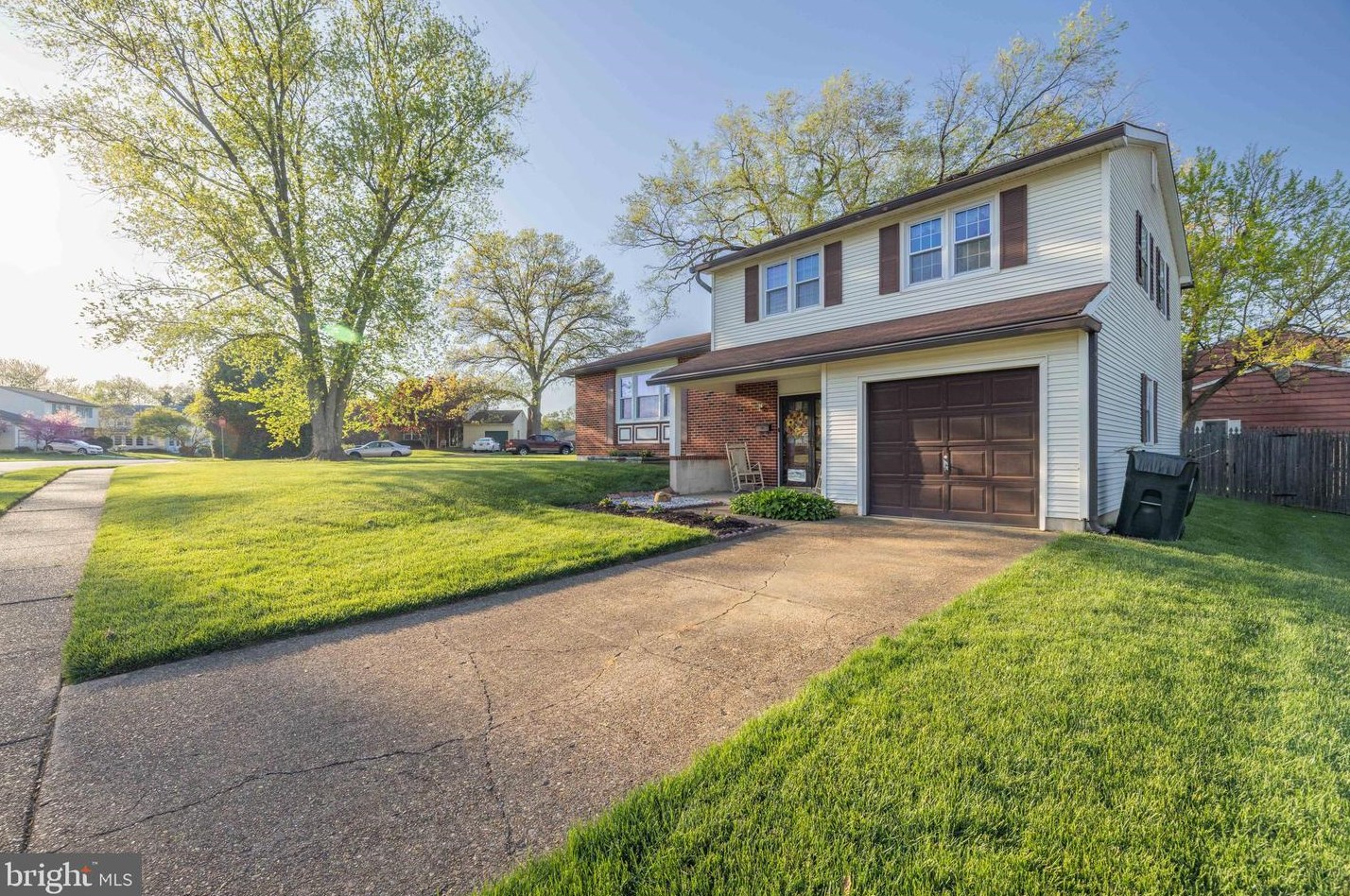 11 Wedgefield Dr, New Castle, DE 19720