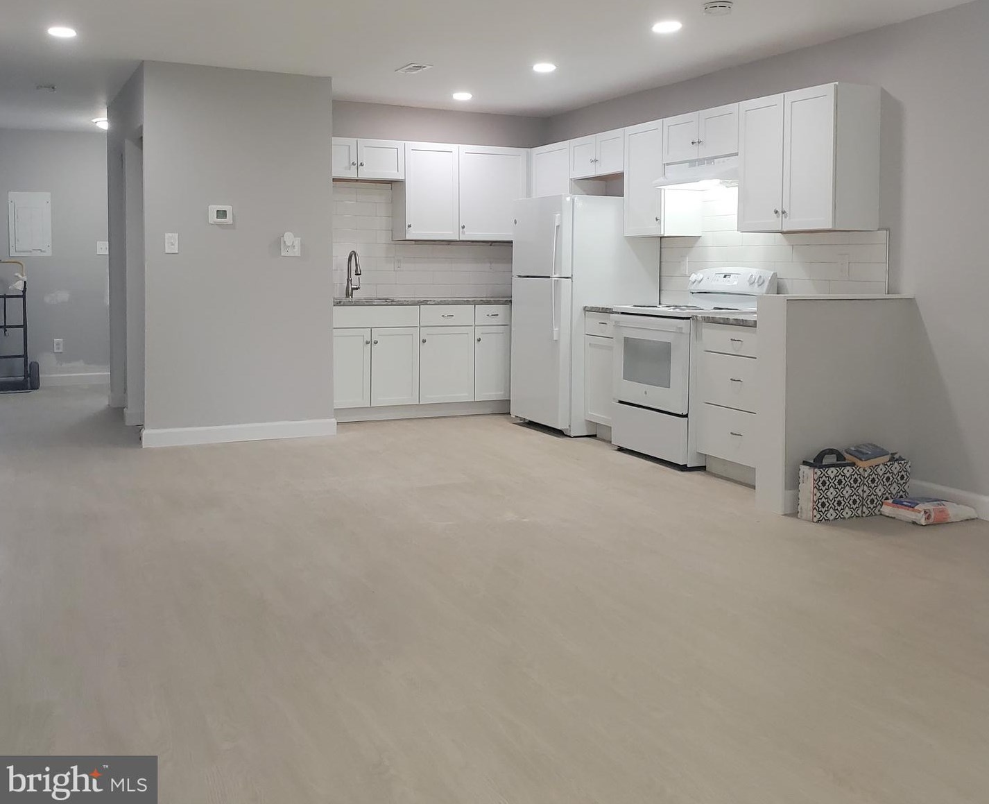 27 Revelle St #b, New Castle, DE 19720