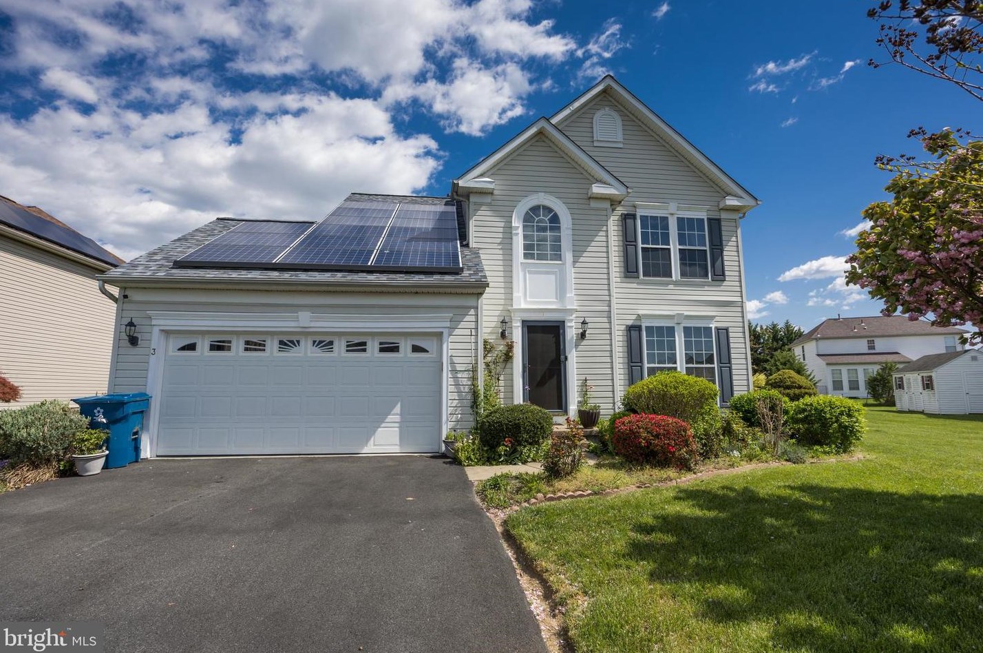 3 Surrey Dr, New Castle, DE 19720
