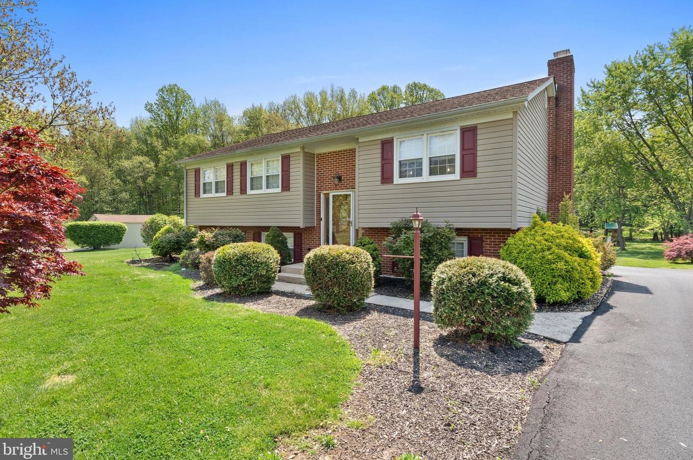 62 Stardust Dr, Newark, DE 19702-4742