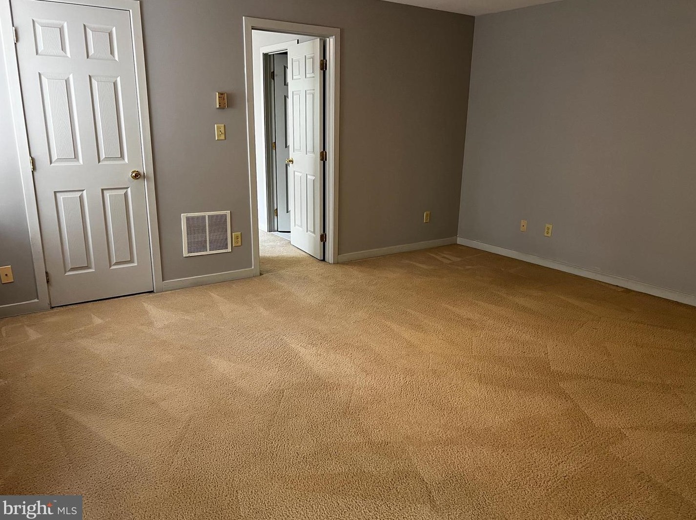3705 Eastview Ln #3705, Wilmington, DE 19802