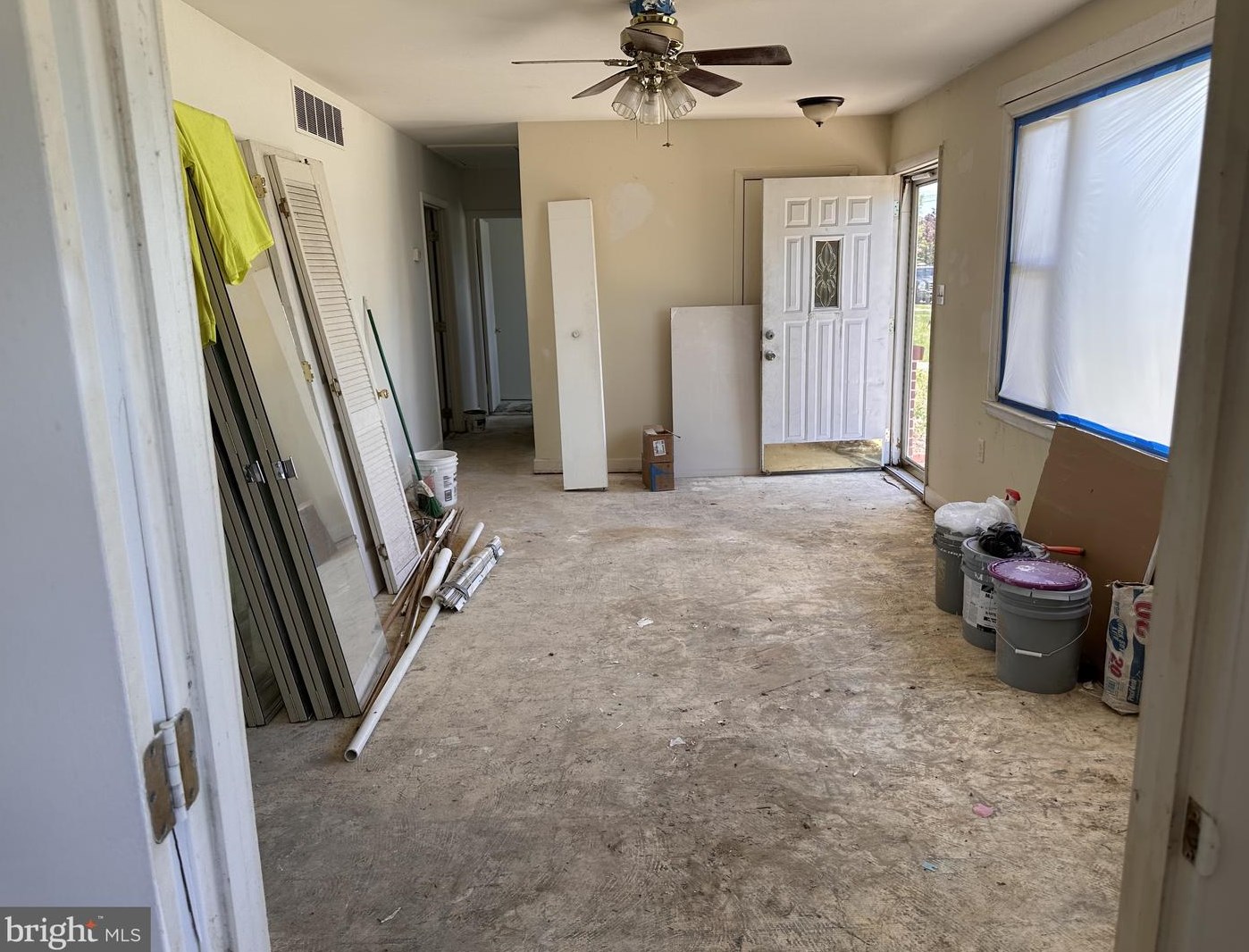 104 Brownleaf Rd, Newark, DE 19713-3310