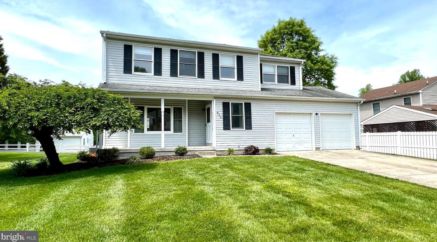 825 S Gwynn Ct, Bear, DE 19701