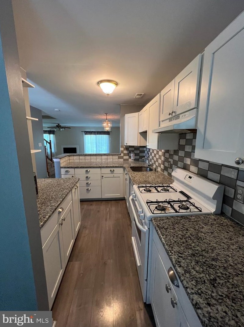 243 Stonebridge Blvd, New Castle, DE 19720