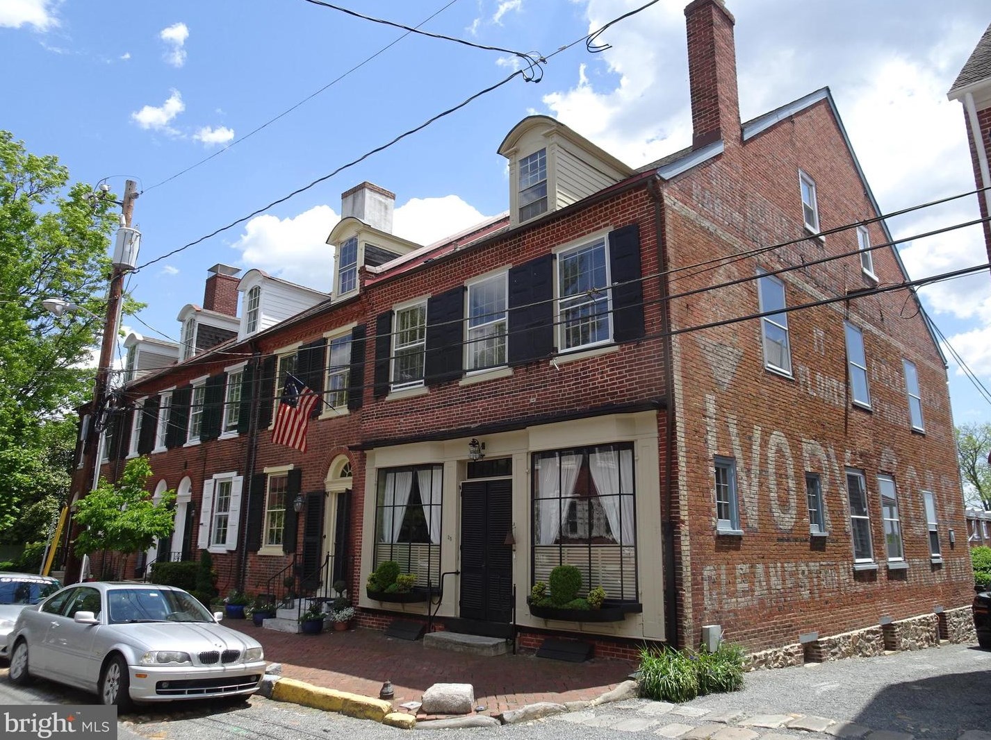 25 The Strand, New Castle, DE 19720