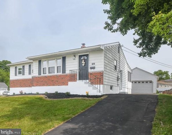68 Dunsinane Dr, New Castle, DE 19720