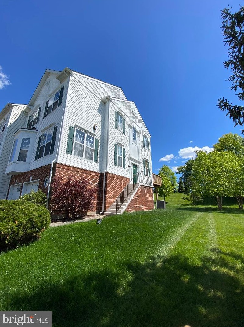 829 W Boxborough Dr, Wilmington, DE 19810