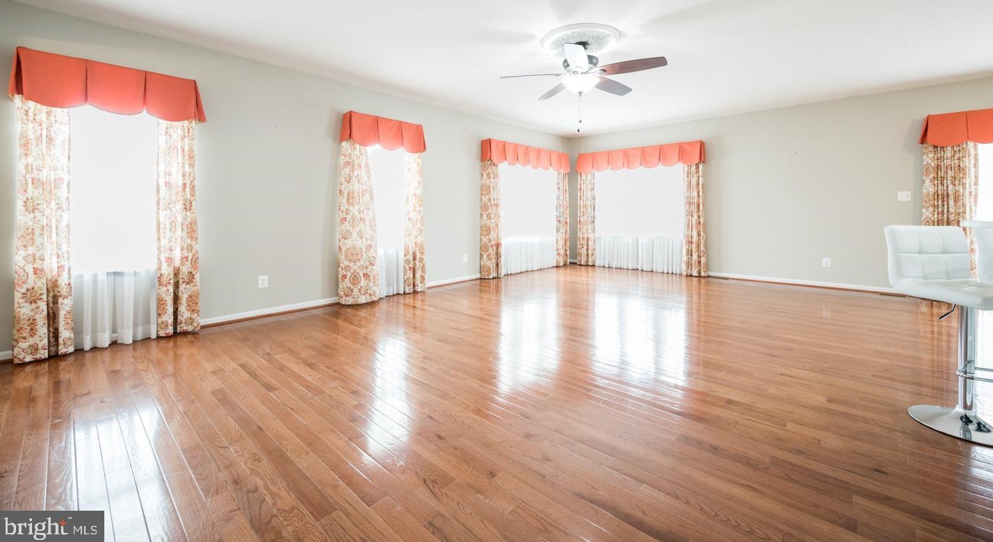 360 Pierce Run, Newark DE 19702-4307 exterior