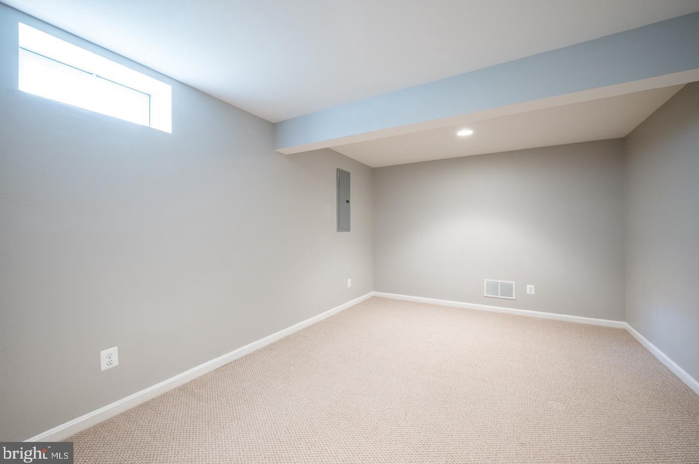 360 Pierce Run, Newark DE 19702-4307 exterior