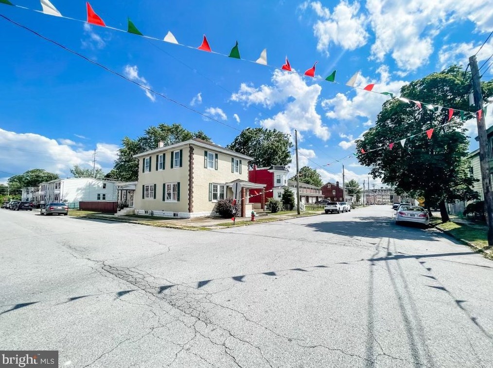 103 9th St, New Castle, DE 19720