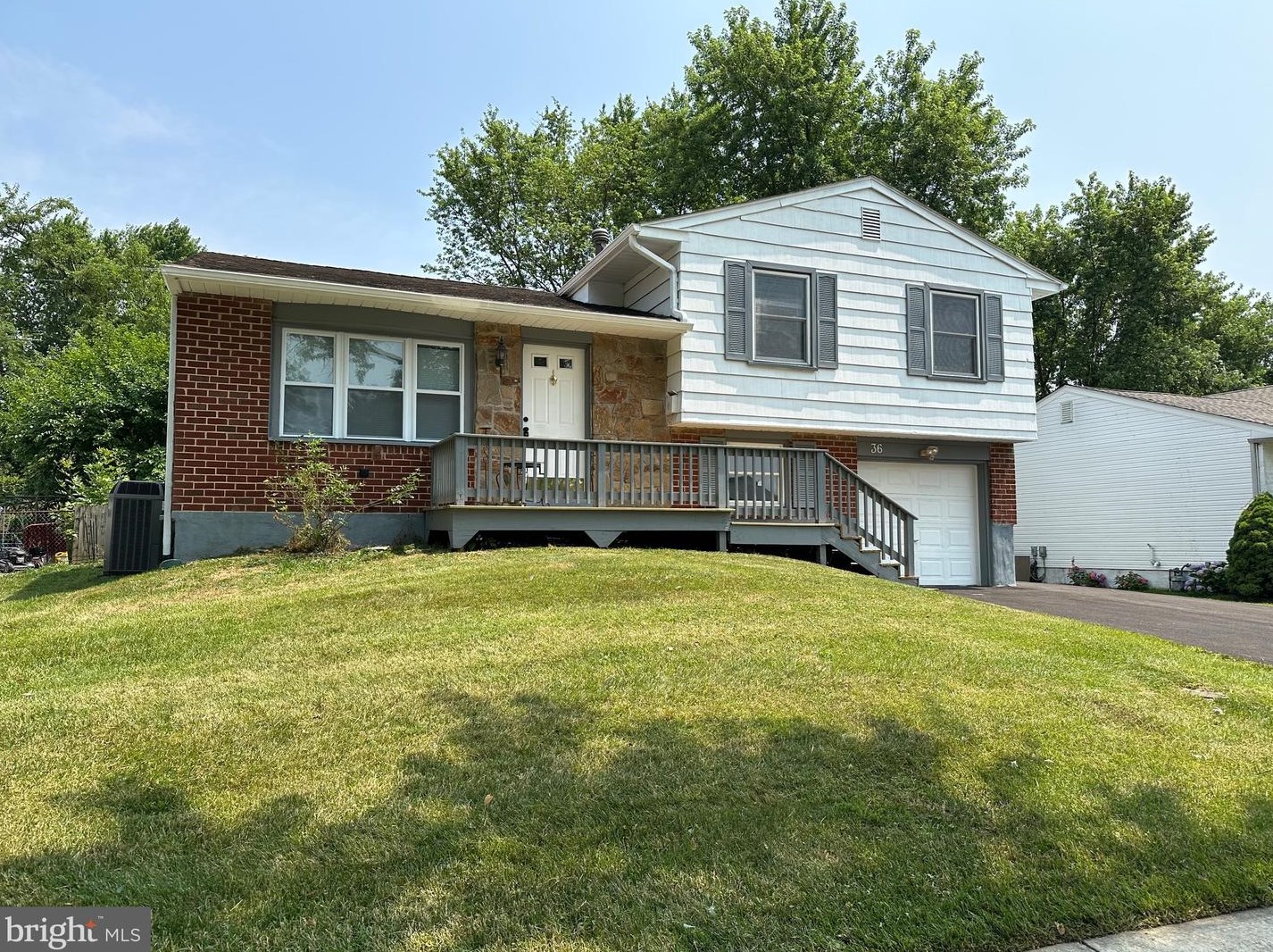 36 Dryden Rd, New Castle, DE 19720