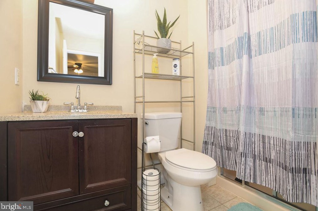 144 Lake Arrowhead Cir, Bear DE  19701-3810 exterior