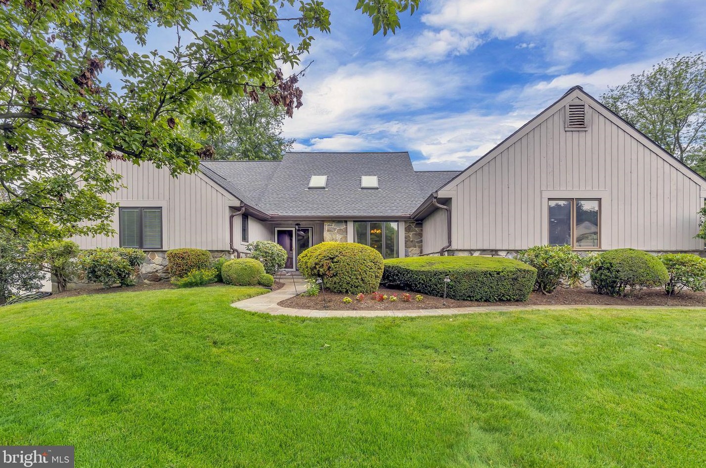 208 Deergrass Rd, Hockessin, DE 19707