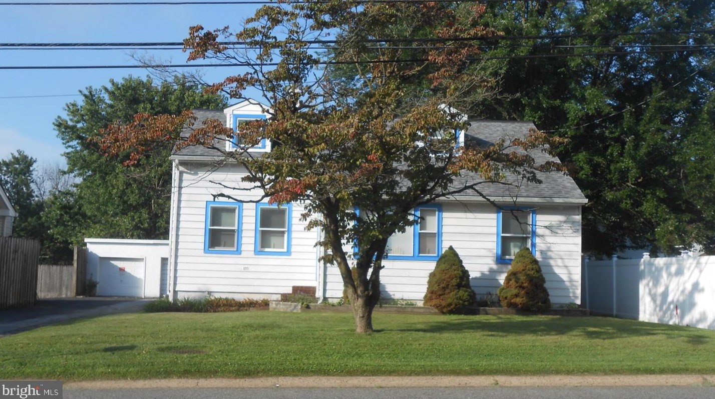 2228 Silverside Rd, Wilmington, DE 19810