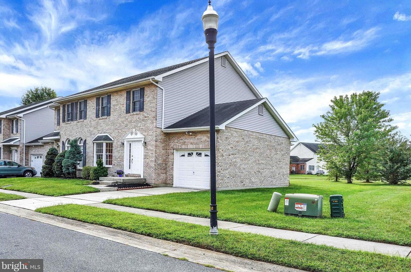 19 Summerthur Dr, Bear, DE 19701-4013