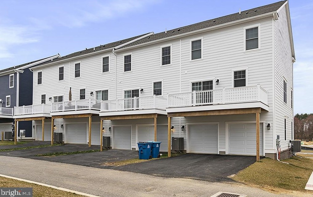 973 Lorewood Grove Rd, Middletown, DE 19709