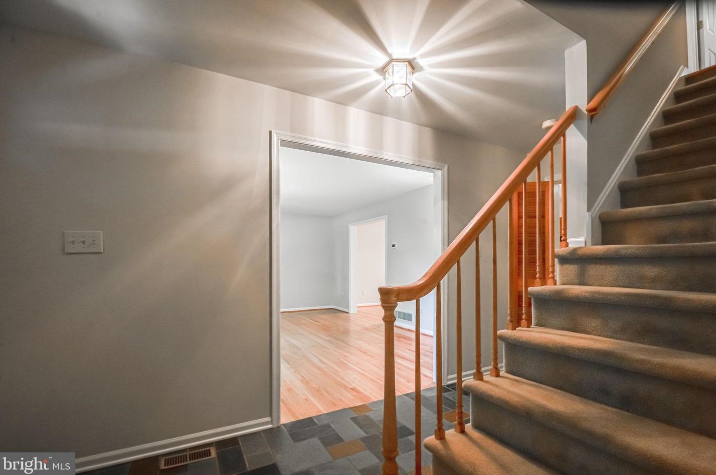 1 Whitby Ct, Hockessin, DE 19707-1201