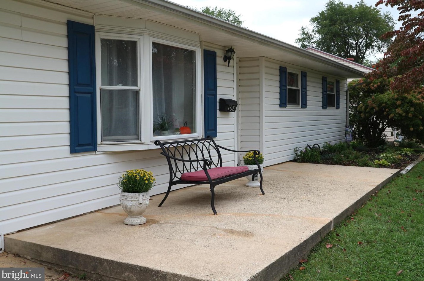 108 Kingswood Rd, Newark, DE 19713-3055