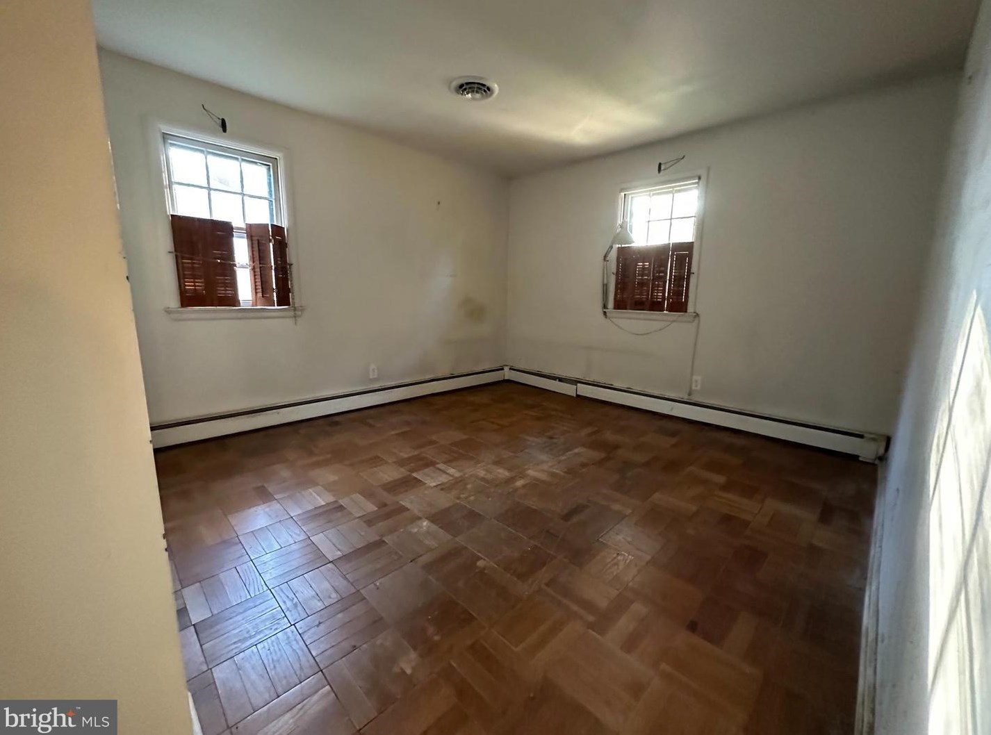 706 Brk Dr, Newark DE 19713-1309 exterior