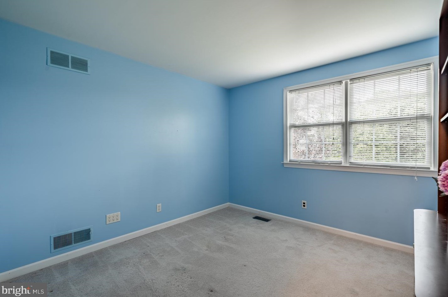 20 Staten Dr, Hockessin DE  19707-1338 exterior