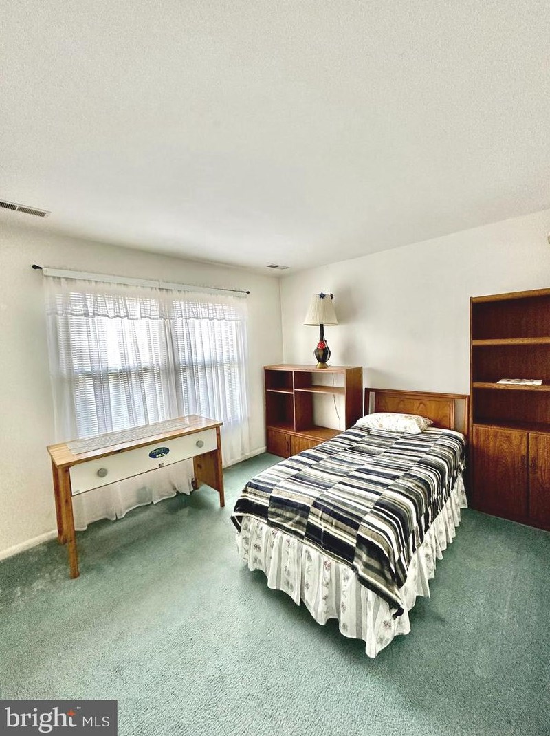 174 Melodic Dr, Newark DE 19713-1910 exterior